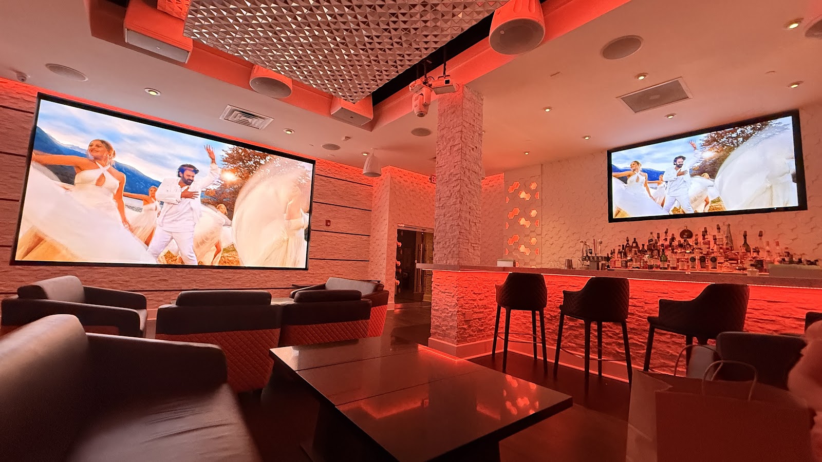 Samudhra Premium Restaurant & Lounge, Franklin Park, New Jersey — photo 17